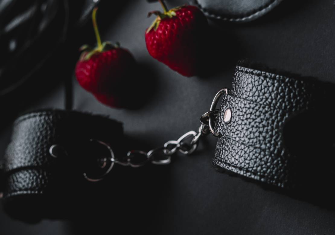 Pourquoi le BDSM fascine ?